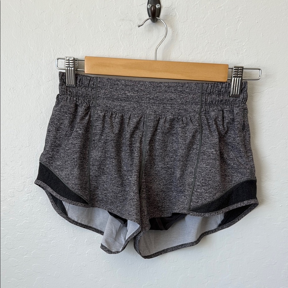 Lululemon Hotty Hot LR 2.5” gray